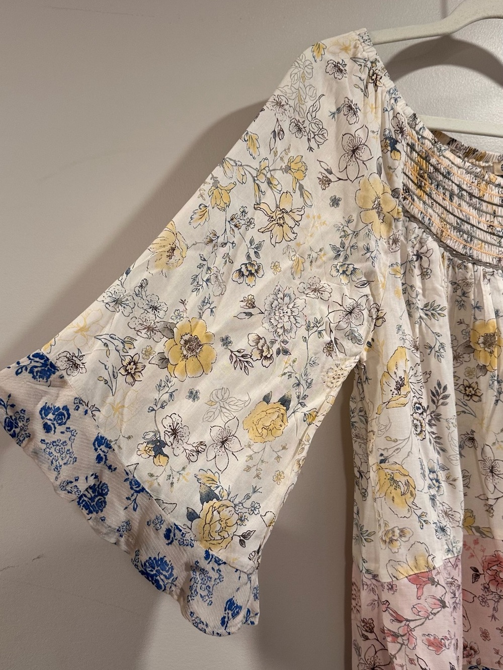 Democracy Floral Peasant Blouse - Smocked Boho Tunic Top Pastels NWT Size Medium - Picture 6 of 16